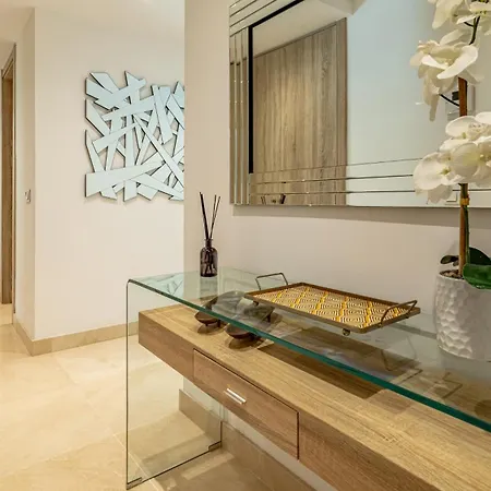Vacation I Royal Banus Apartment, Swimming-pool, Minutes From The Marina, The And Luxury Shopping