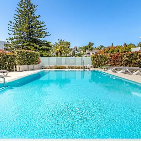 Vacation I Royal Banus Apartment, Swimming-pool, Minutes From The Marina, The And Luxury Shopping * Marbella
