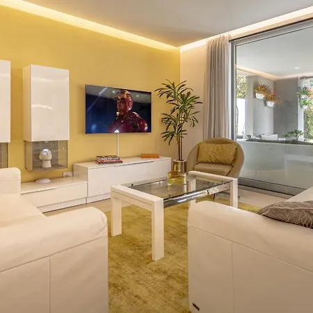 Apartmán Vacation I Royal Banus Apartment, Swimming-pool, Minutes From The Marina, The And Luxury Shopping Marbella