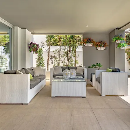 Vacation I Royal Banus Apartment, Swimming-pool, Minutes From The Marina, The And Luxury Shopping Marbella