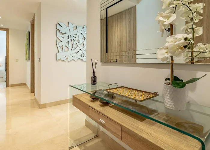 Vacation I Royal Banus Apartment, Swimming-pool, Minutes From The Marina, The And Luxury Shopping