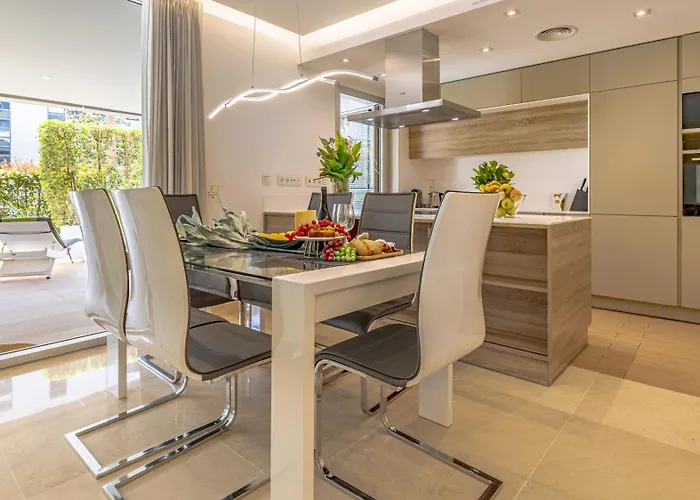 Apartament Vacation I Royal Banus Apartment, Swimming-pool, Minutes From The Marina, The And Luxury Shopping