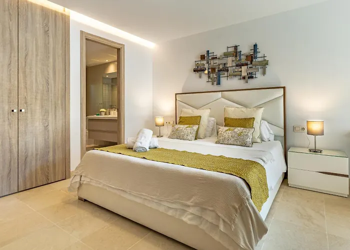 Appartement Vacation I Royal Banus Apartment, Swimming-pool, Minutes From The Marina, The And Luxury Shopping