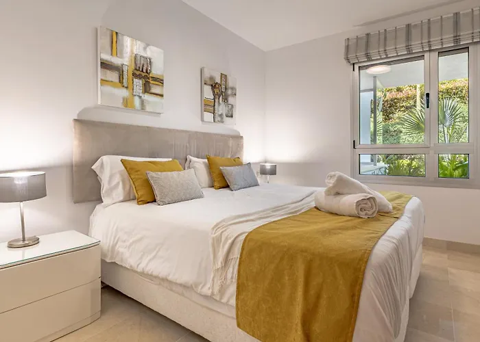 Vacation I Royal Banus Apartment, Swimming-pool, Minutes From The Marina, The And Luxury Shopping Marbella