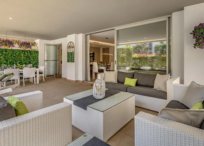 Vacation I Royal Banus Apartment, Swimming-pool, Minutes From The Marina, The And Luxury Shopping Appartement