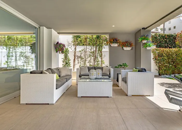 Vacation I Royal Banus Apartment, Swimming-pool, Minutes From The Marina, The And Luxury Shopping Marbella