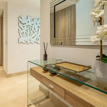 Vacation I Royal Banus Apartment, Swimming-pool, Minutes From The Marina, The And Luxury Shopping