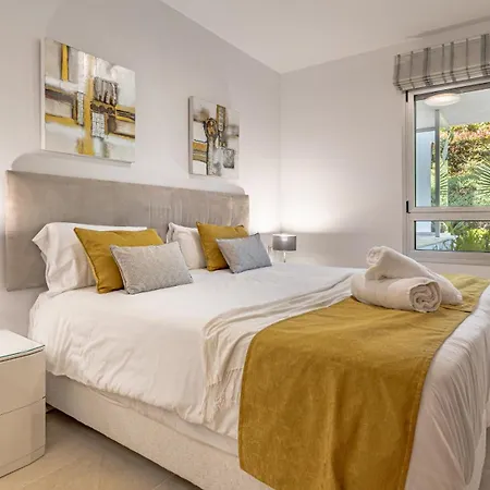 Vacation I Royal Banus Apartment, Swimming-pool, Minutes From The Marina, The And Luxury Shopping Марбелья